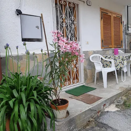La Casa Di Giovanni 2 Lägenhet *